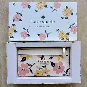 Kate Spade Large Slim card holder lily blooms
